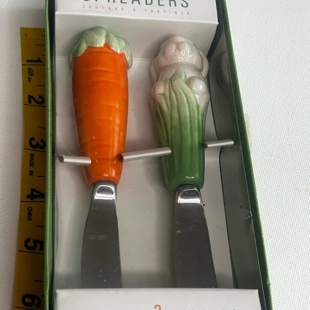 NWT Williams Sonoma Set of Bunny Carrot Spreaders Kitchen Utensils Home Decor
